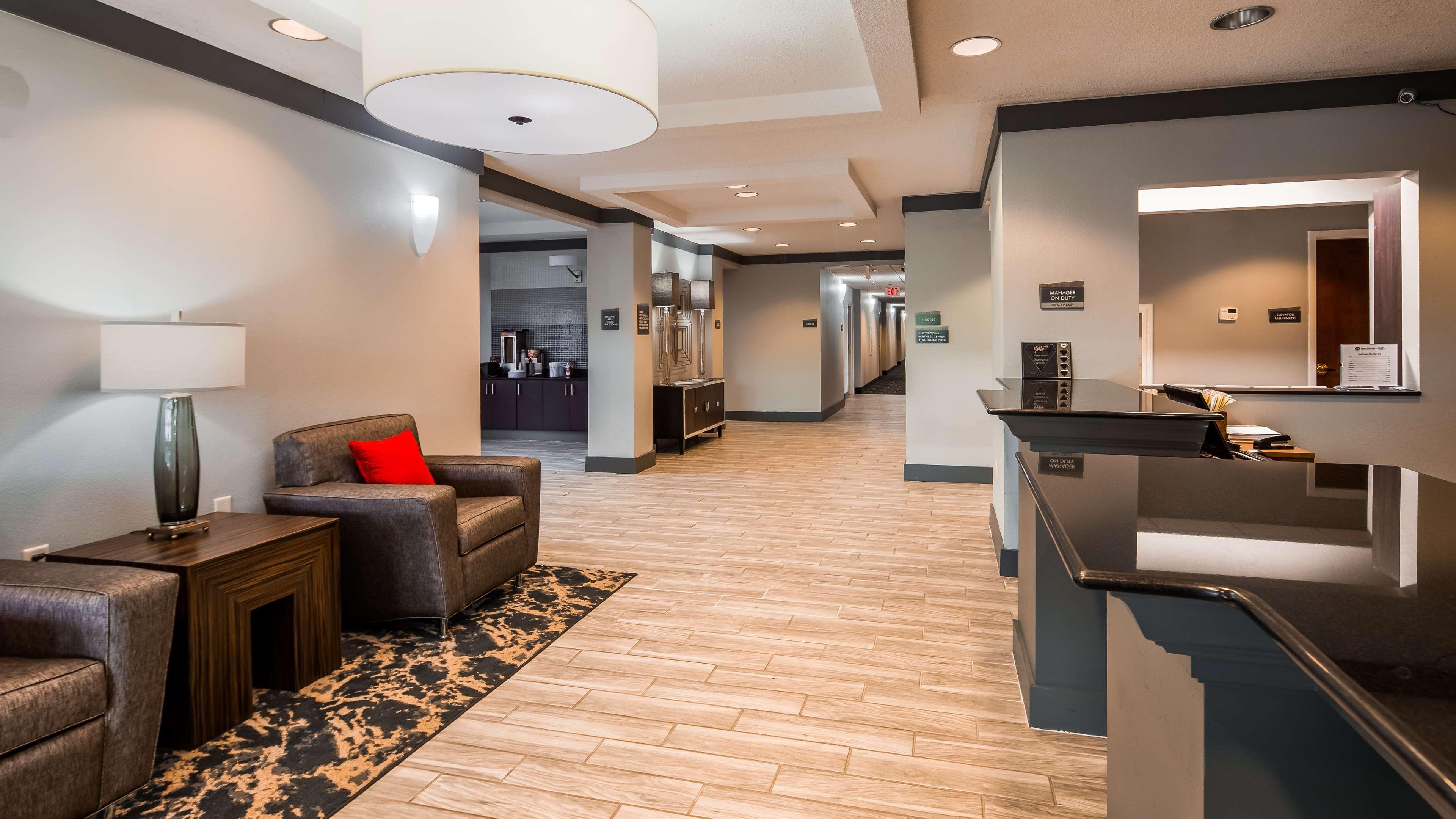Best Western Plus Oak Harbor Hotel And Conference Center Bagian luar foto